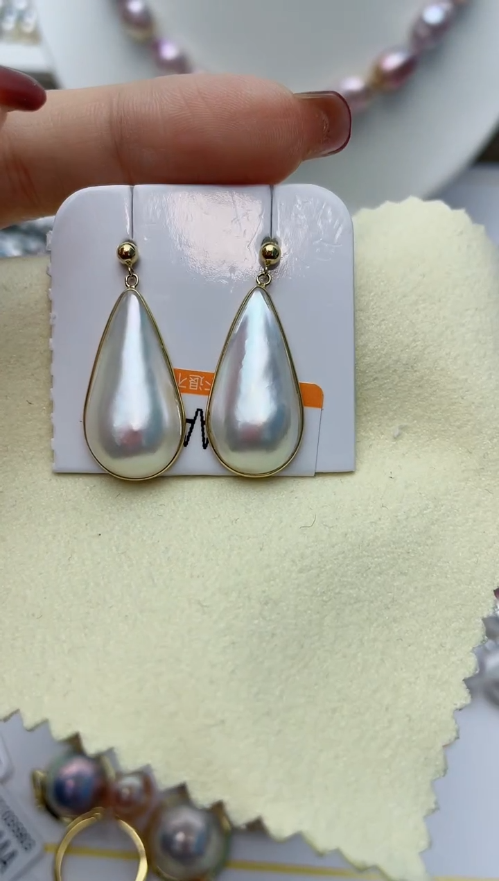 【闪购商品】拼合珍珠（马贝珠）耳饰18K金镶嵌W99