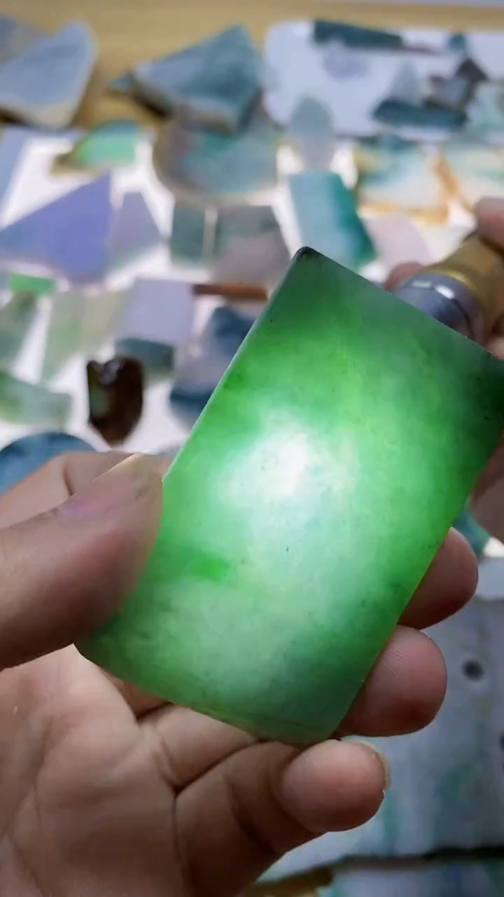 翡翠裸石8号翡翠a货片料裸石、可代加工