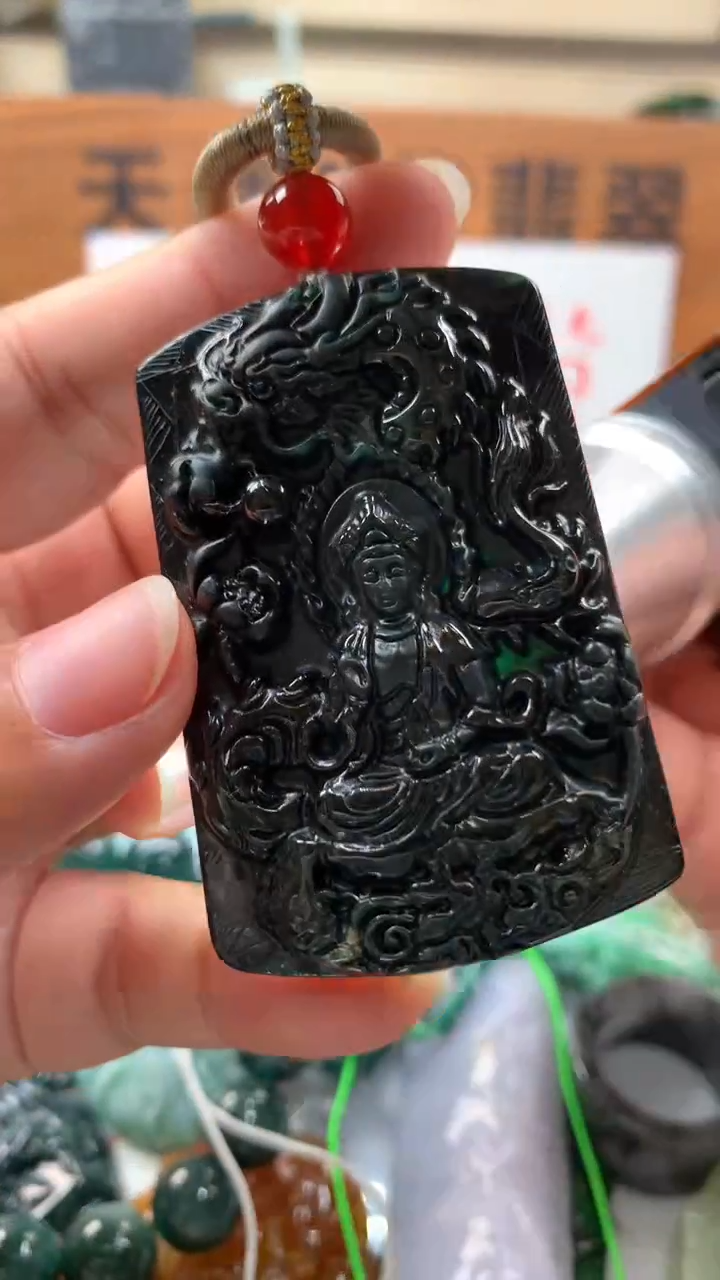 【闪购商品】翡翠颈饰未镶嵌保真天然A货翡翠