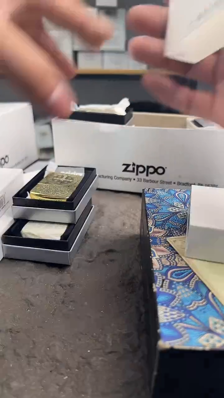 汪*力zippo镀铬拉丝盔甲光板162