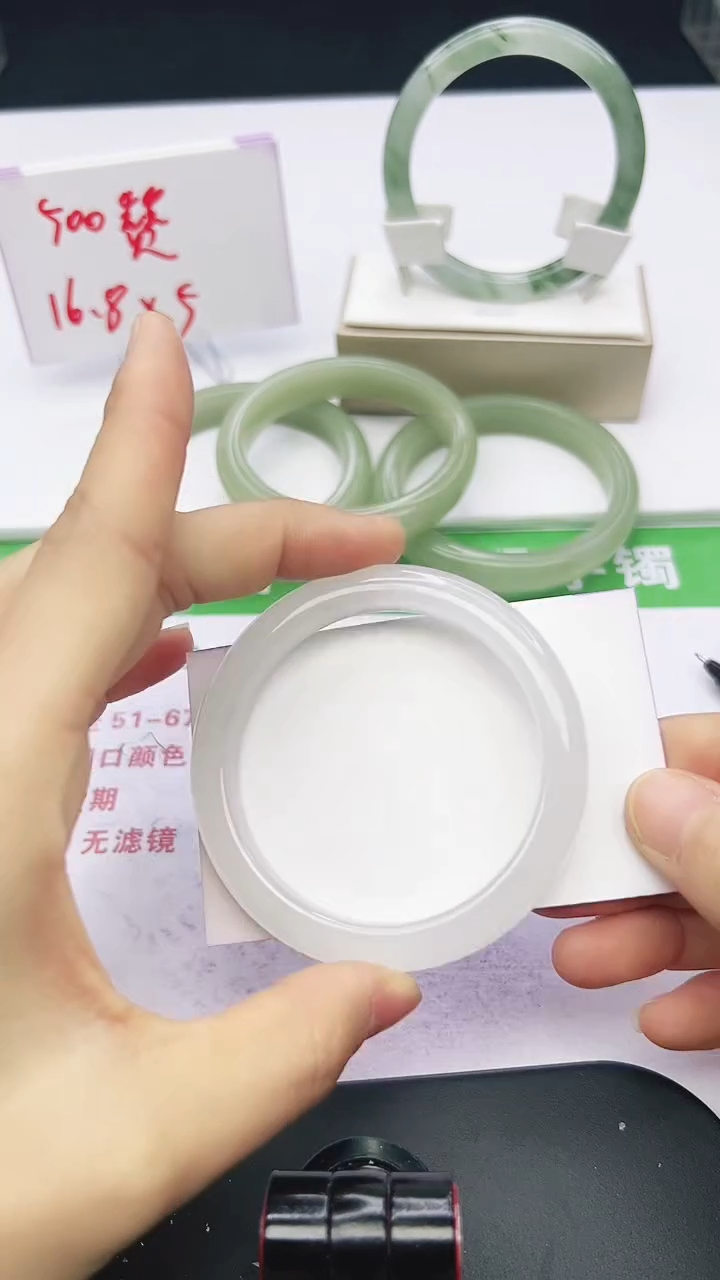 未镶嵌手镯石英质玉160-54/55