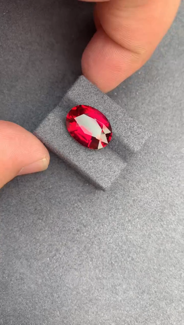 【闪购商品】碧玺裸石未镶嵌8ct卢比莱