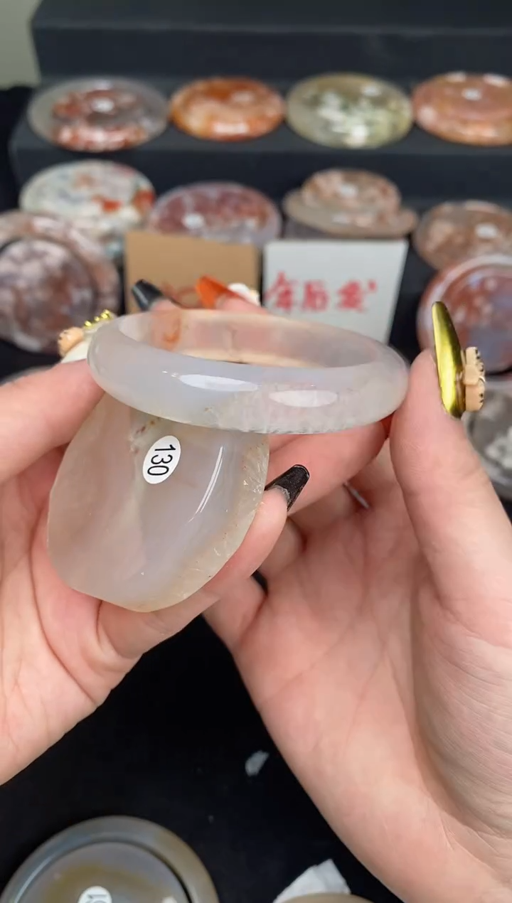 【闪购商品】石英质玉手镯（圆镯）未镶嵌55
