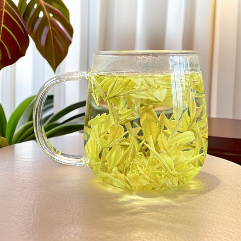 《甄味奶白茶》2025新茶珍稀奶白奶香十足口感清甜