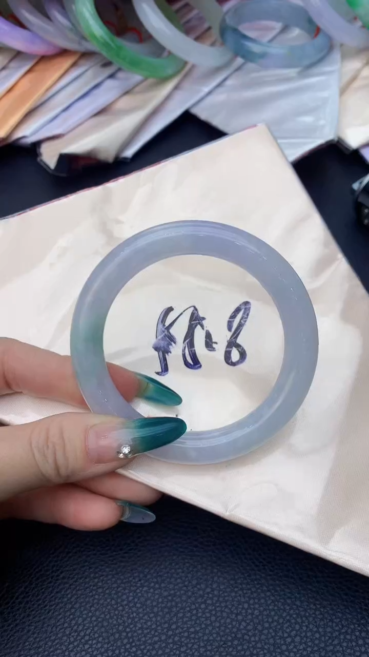 【闪购商品】翡翠手镯未镶嵌0431138369