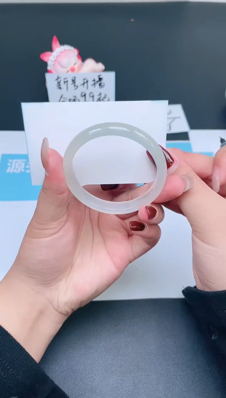 【闪购商品】石英质玉手镯未镶嵌366-52.8