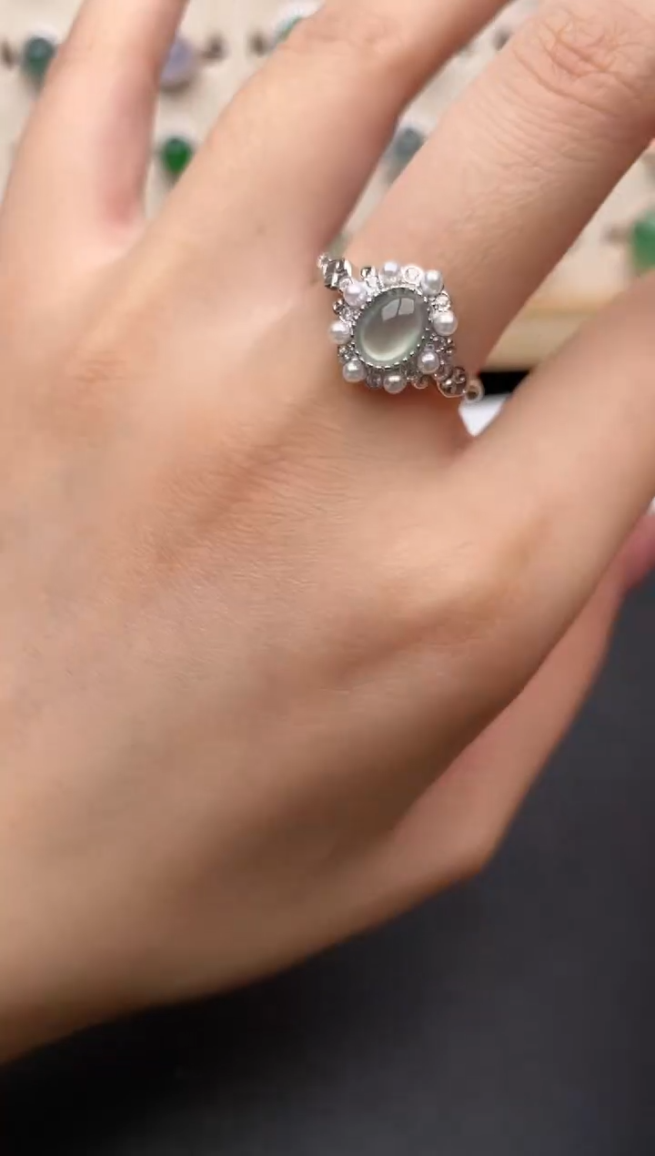 【闪购商品】翡翠戒指银S925镶嵌一物一证一礼盒