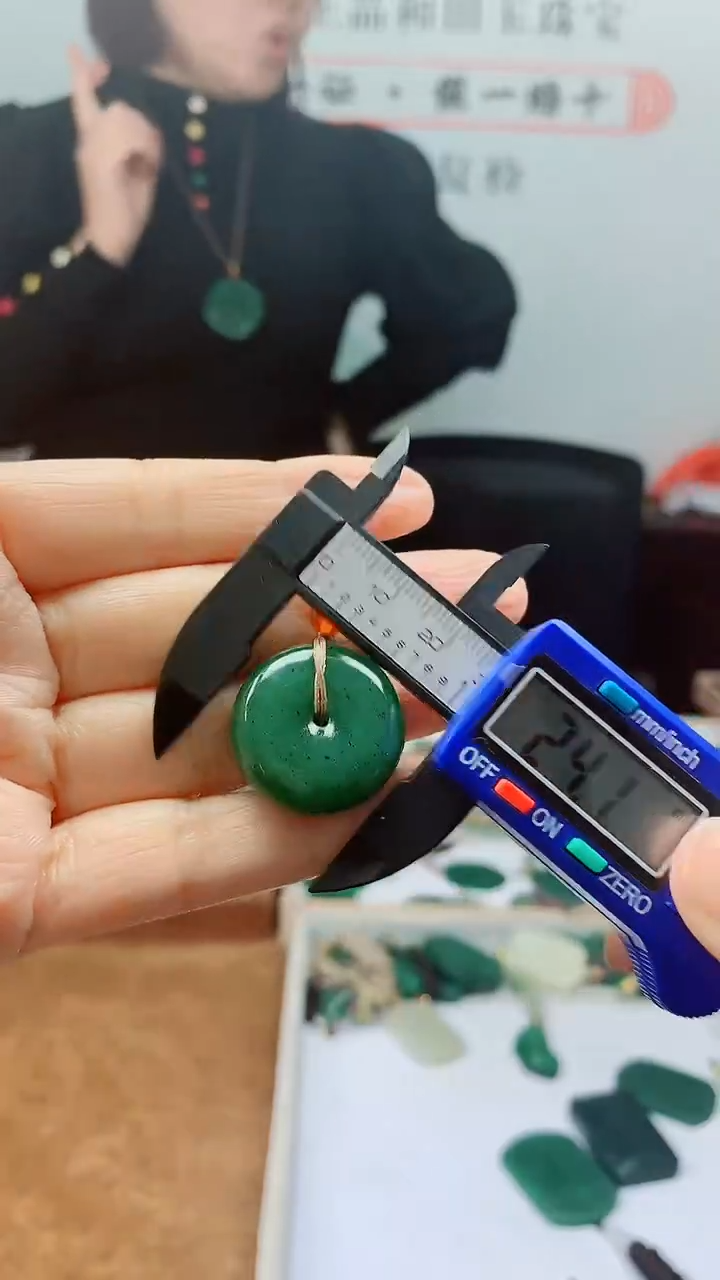 【闪购商品】和田玉未镶嵌颈饰211