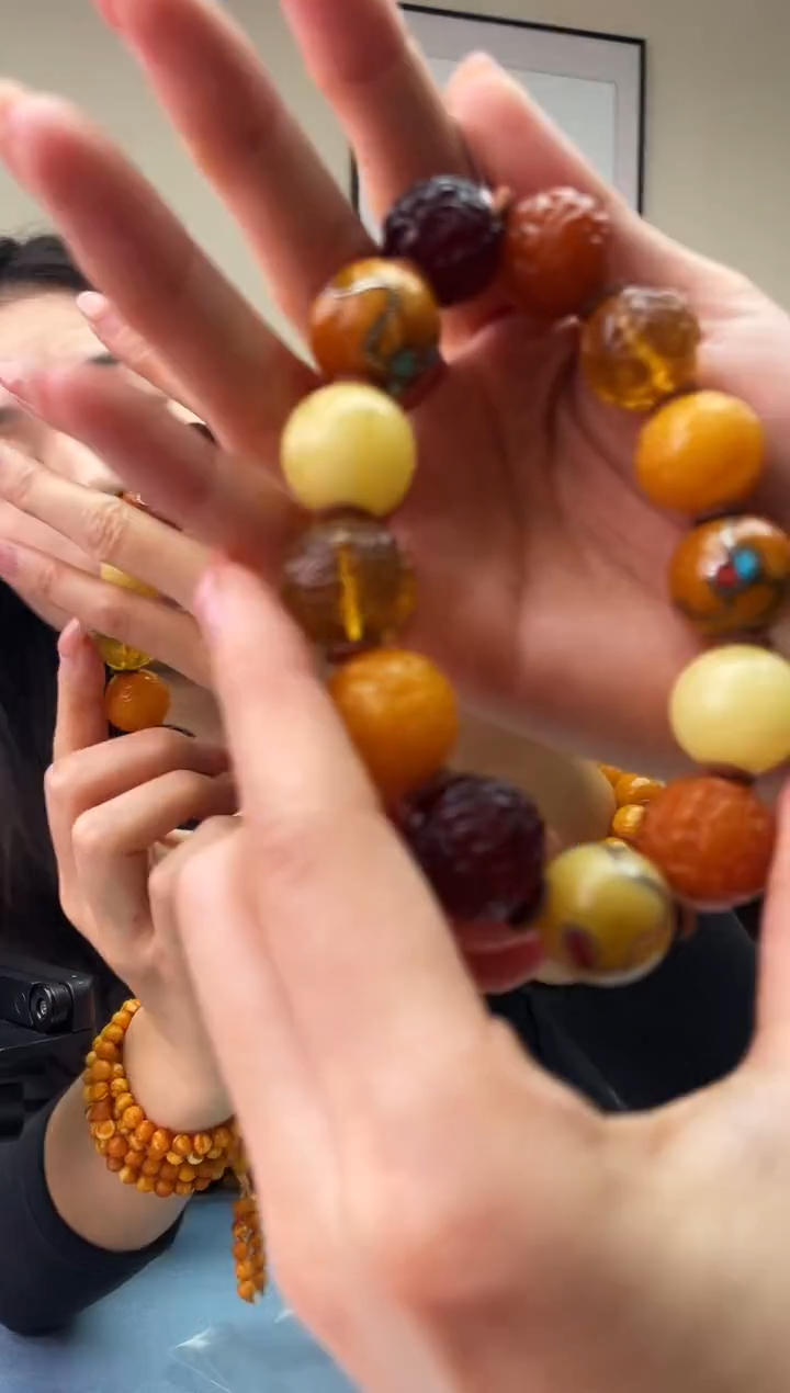 琥珀未镶嵌珠宝奇石T045假一罚十，多样性发一件