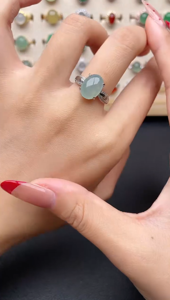 【闪购商品】翡翠戒指银S925镶嵌一物一证一礼盒