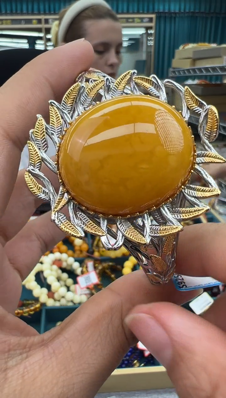 琥珀未镶嵌手镯219秒拍号假一罚十