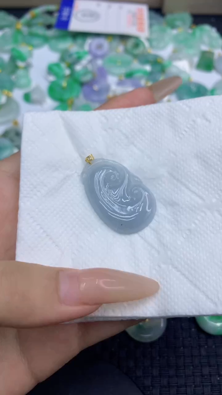 颈饰18K金镶嵌翡翠天然缅甸A货翡翠