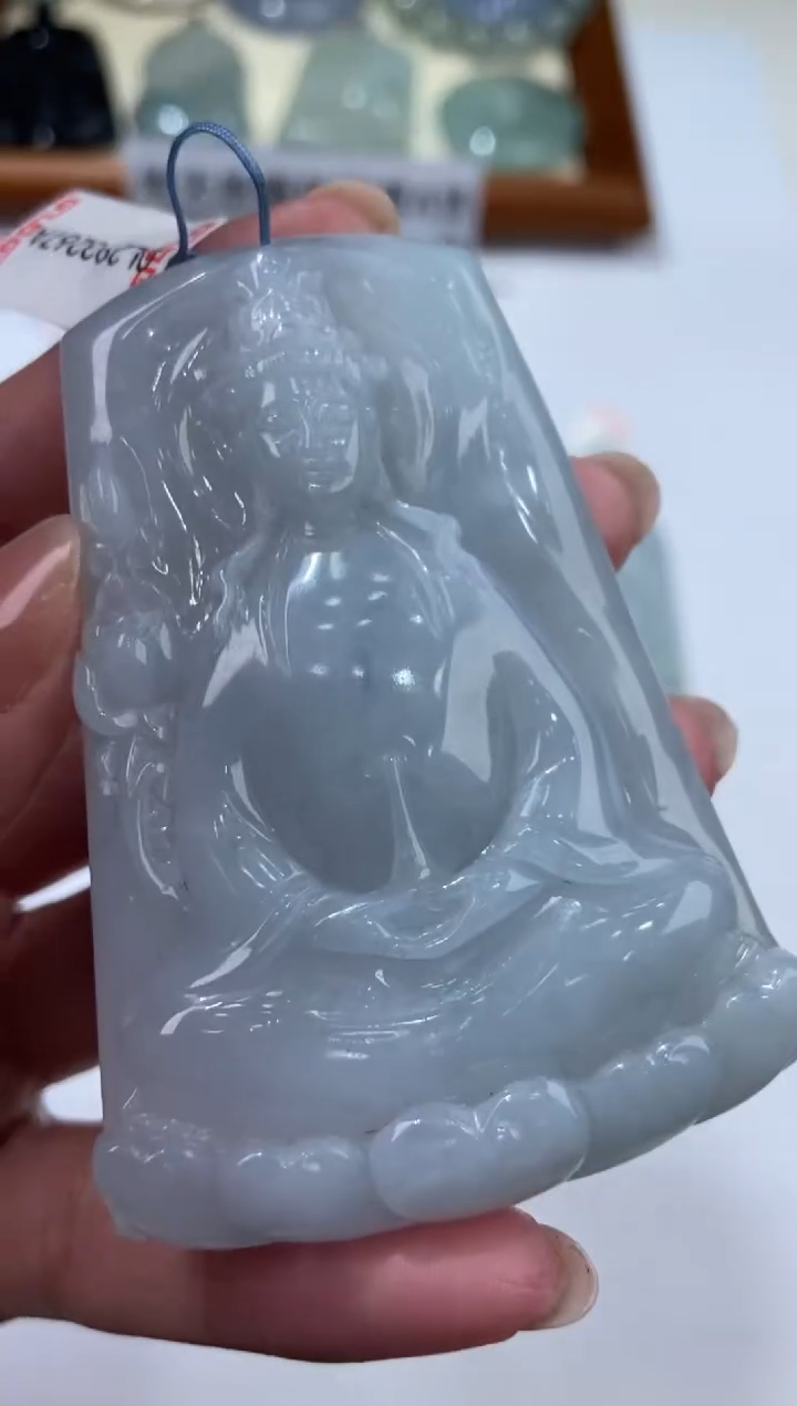 【闪购商品】翡翠未镶嵌颈饰2206043   