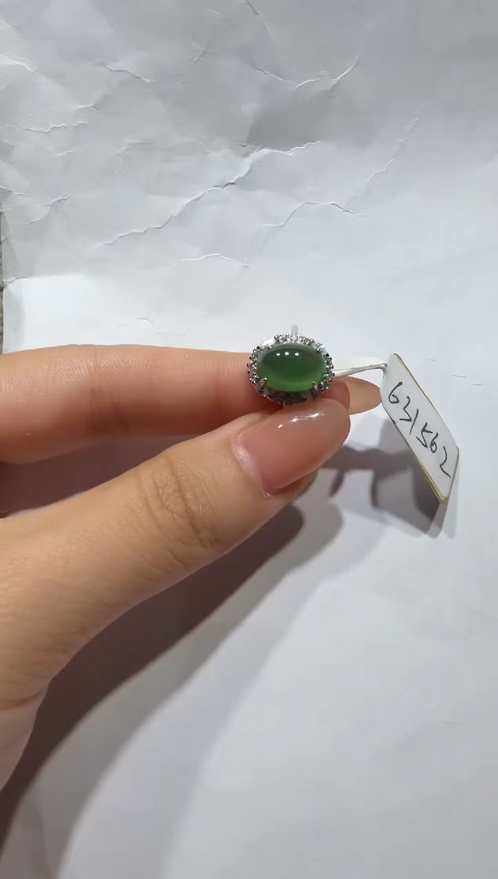 银S925镶嵌戒指翡翠925银镶缅甸A货翡翠戒指