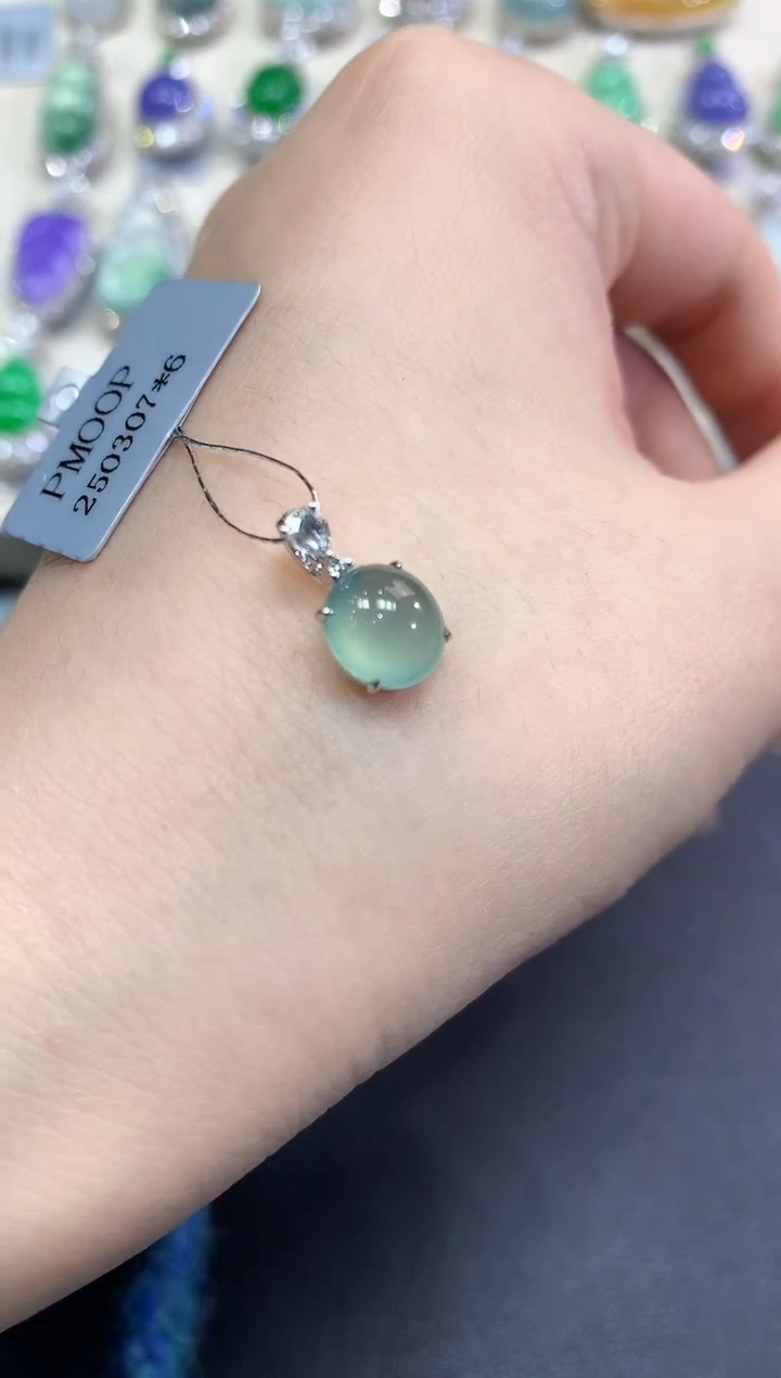 【闪购商品】翡翠颈饰18K金镶嵌C12