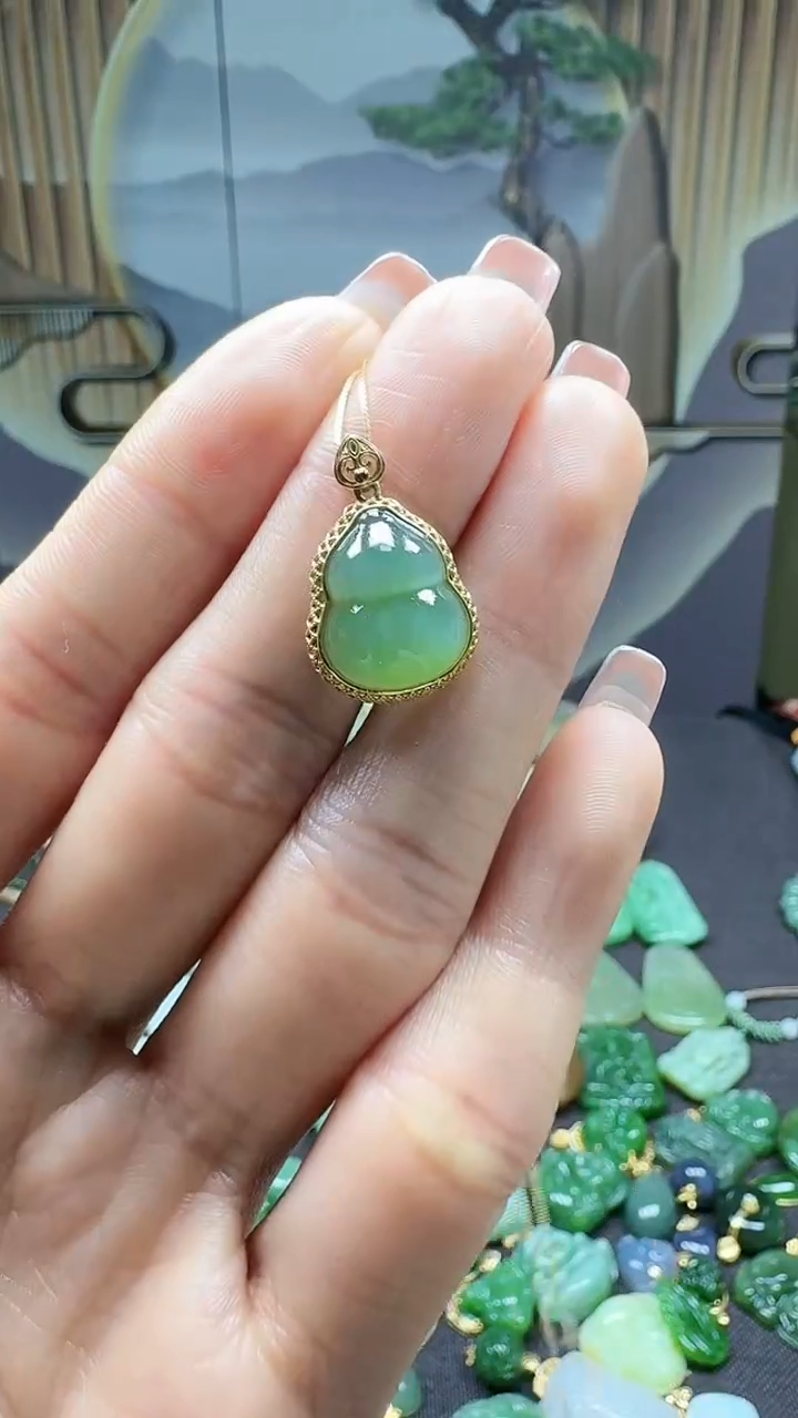 【闪购商品】和田玉吊坠(不含链)18K金镶嵌1