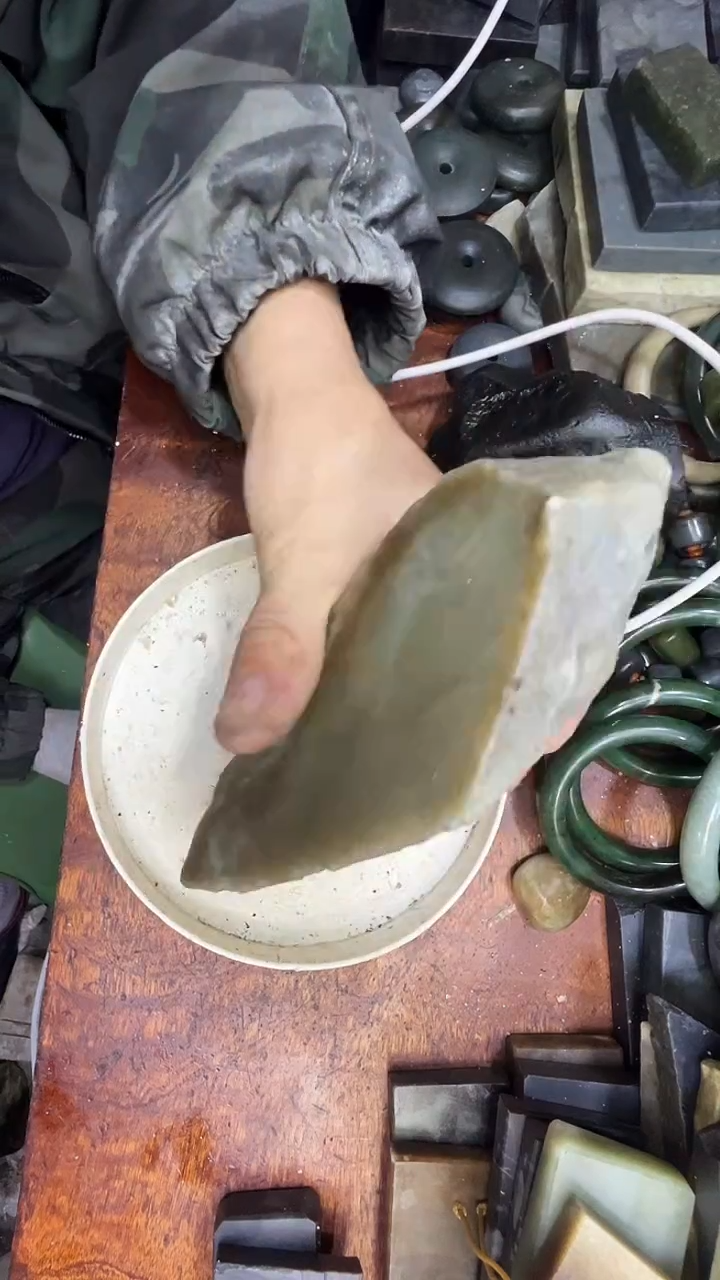 未镶嵌和田玉珠宝半成品1