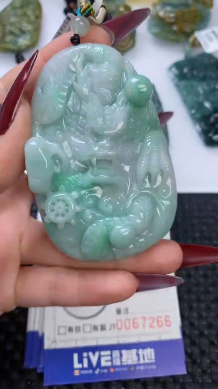 【闪购商品】翡翠颈饰未镶嵌1111111111111111