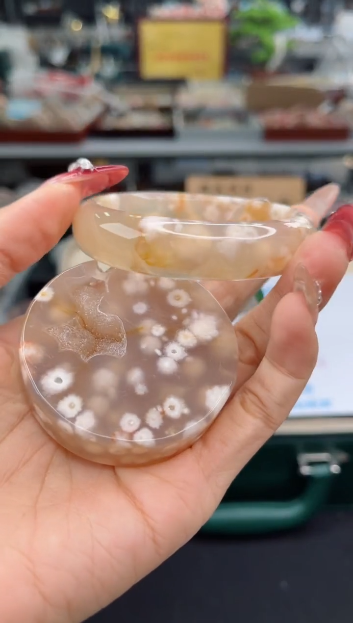 【闪购商品】石英质玉手镯未镶嵌56圈口（赠品镯心）65572244