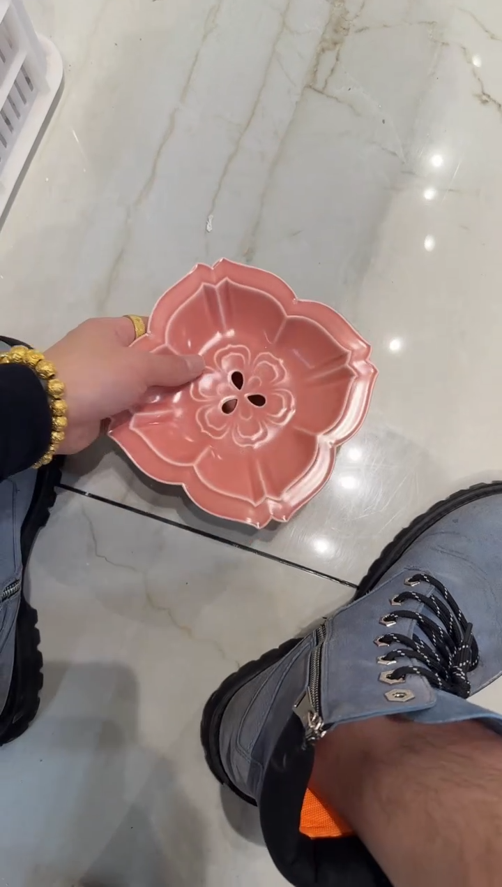微瑕商品，介意勿拍