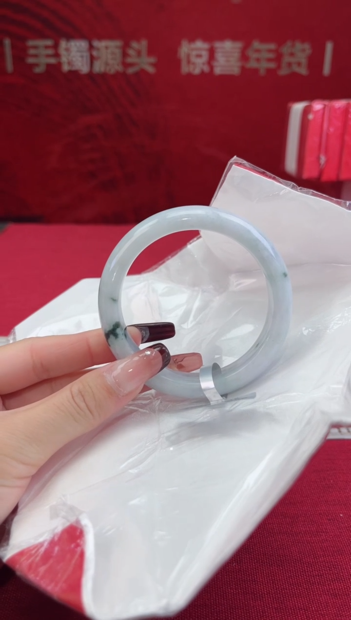 【闪购商品】翡翠手镯未镶嵌9翡翠手镯