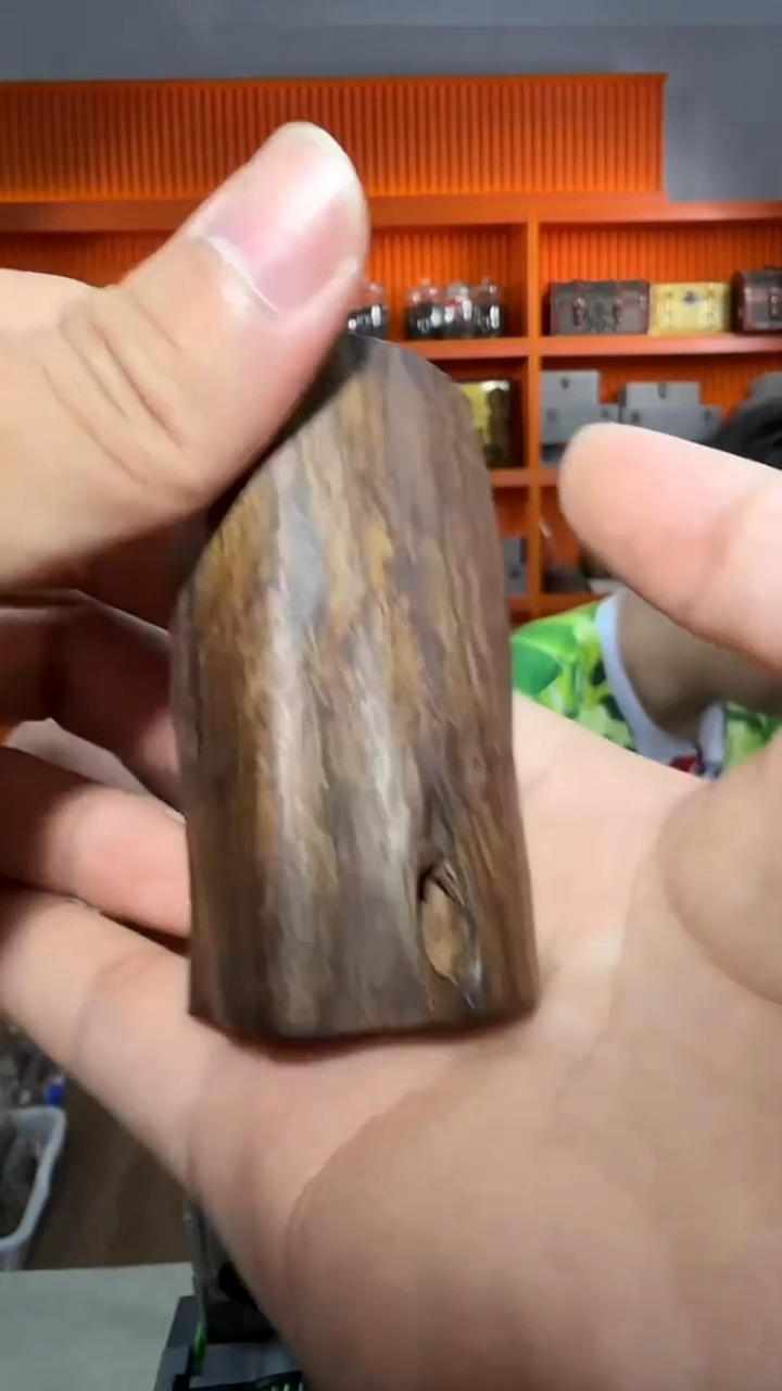 沉香手把件38号红土47g多样性发一