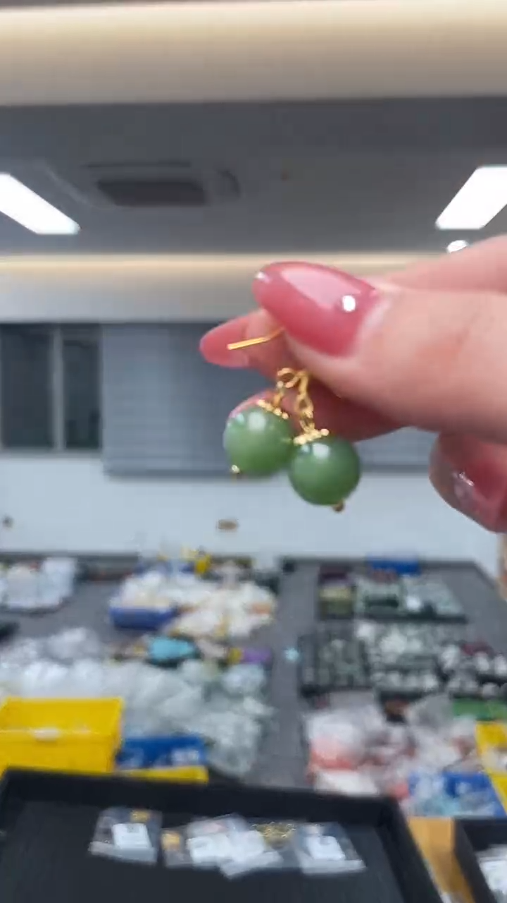 未镶嵌和田玉耳饰（多样性发一件）