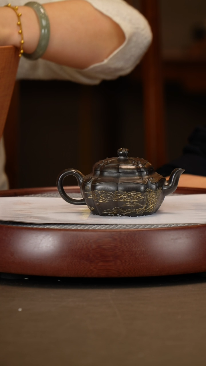 【闪购商品】紫砂茶壶【李霓】墨玉金砂四方如意  200CC