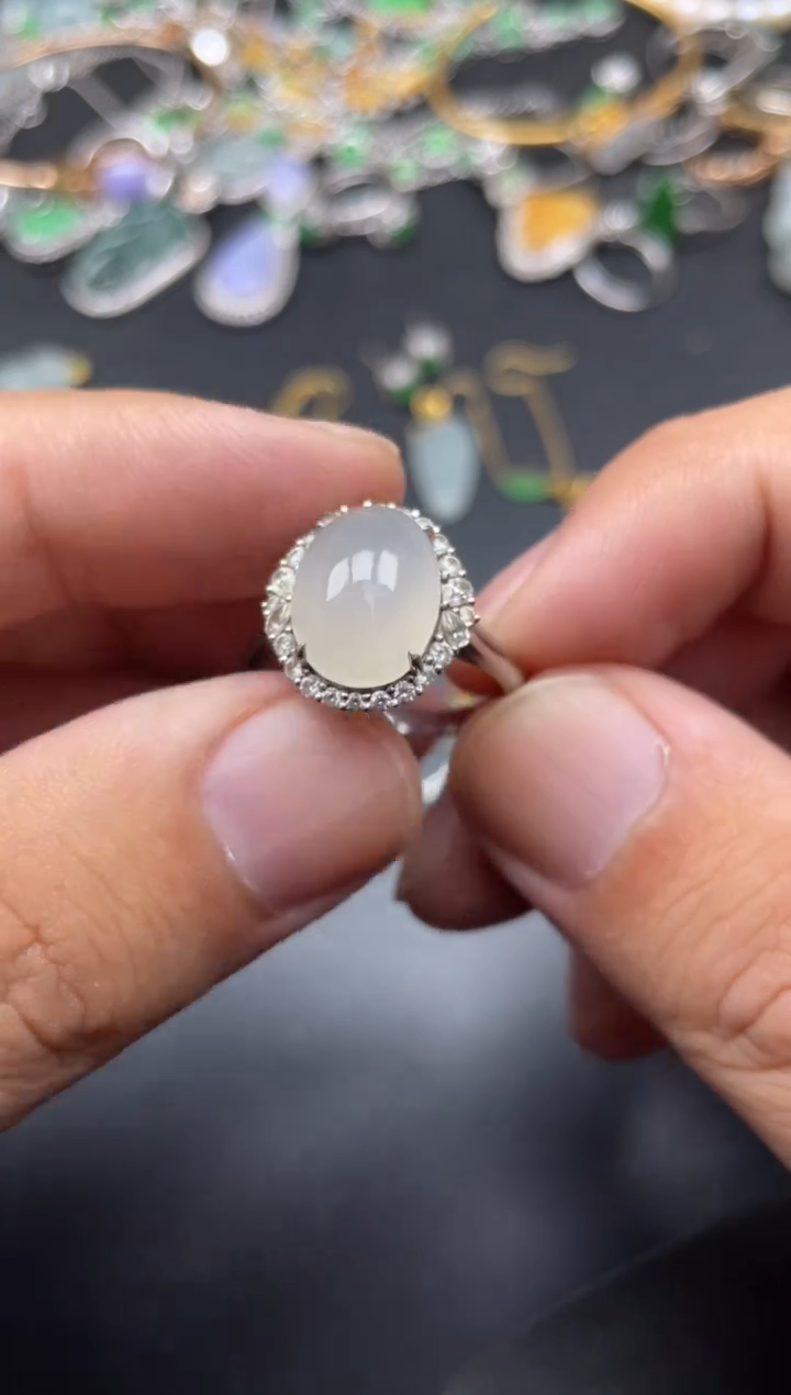 【闪购商品】翡翠颈饰18K金镶嵌林家荣寄售商品不退不换