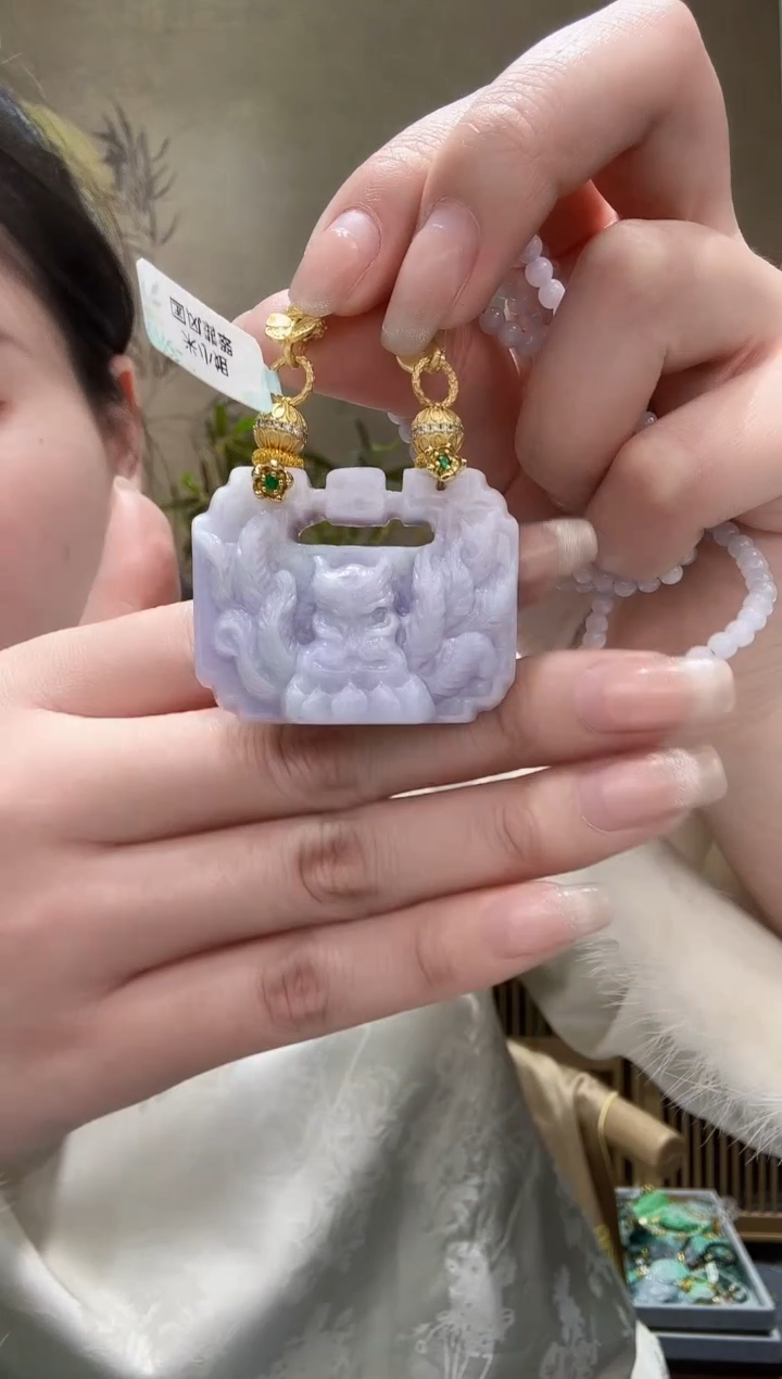 【闪购商品】翡翠颈饰未镶嵌吊坠