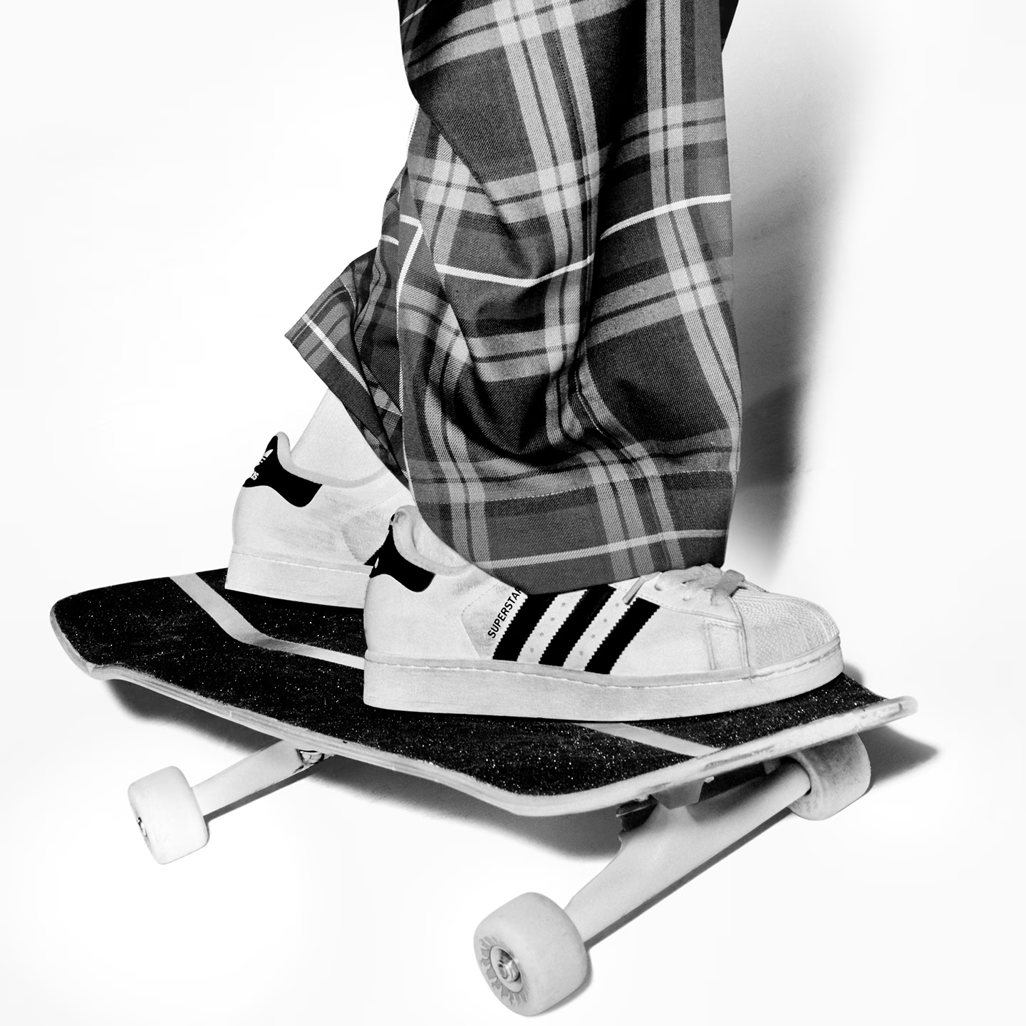 adidas/阿迪达斯明星款SUPERSTAR经典休闲百搭贝壳头运动鞋IH8659