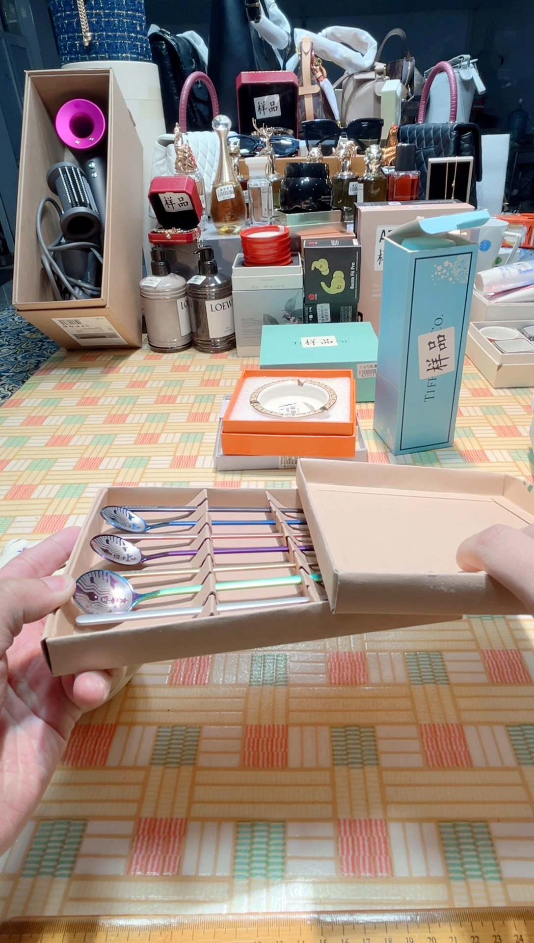 瓷片瓷器 库房到期 全部地板价@@1