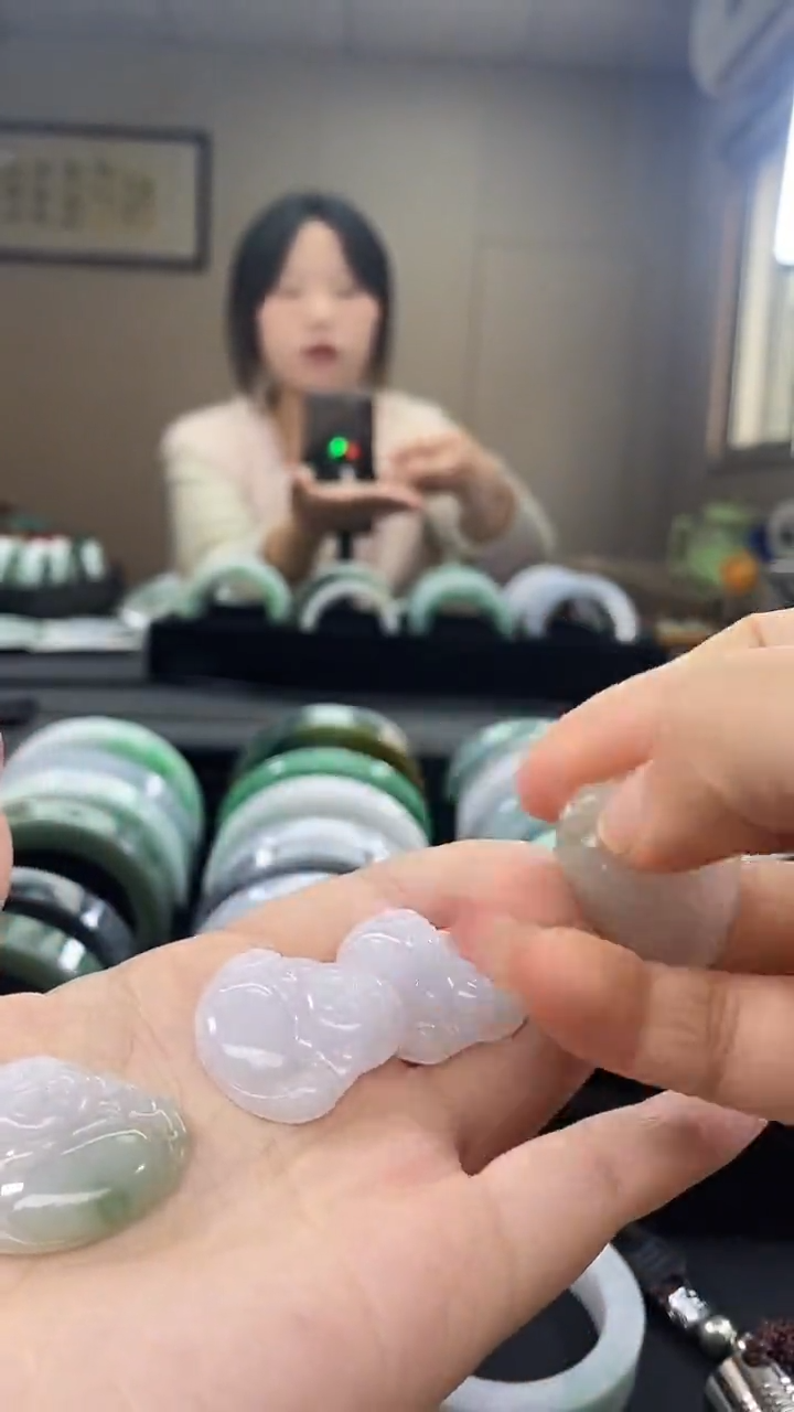 吊坠(不含链)未镶嵌翡翠佛公五选一
