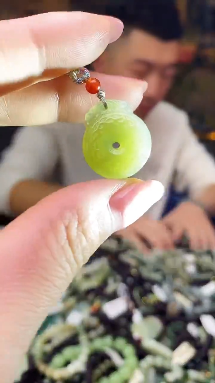 颈饰未镶嵌和田玉多样性发货，拍一发一