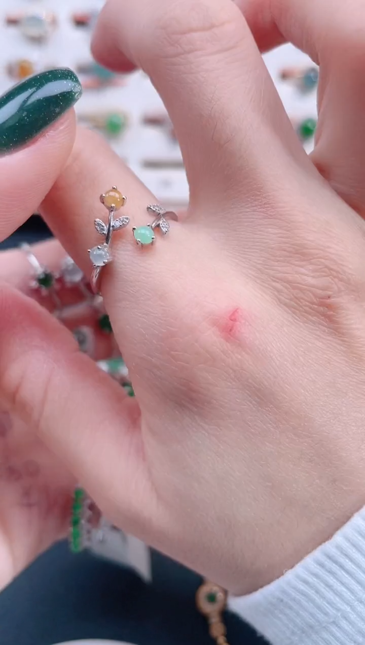 未镶嵌戒指翡翠天然翡翠