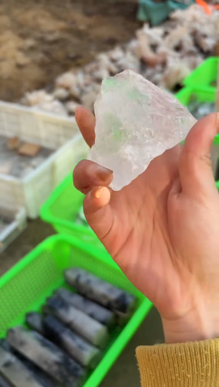 【闪购商品】水晶摆件未镶嵌白阿赛950