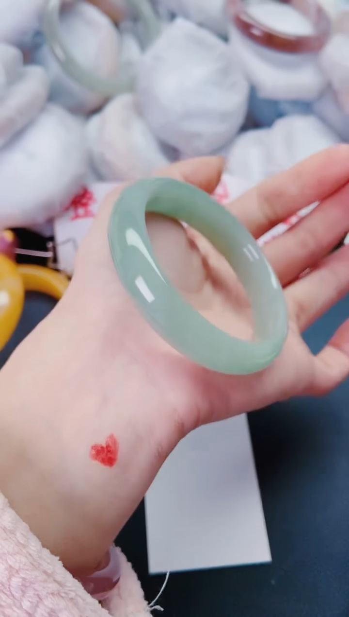 【闪购商品】石英质玉手镯未镶嵌N160-56-57