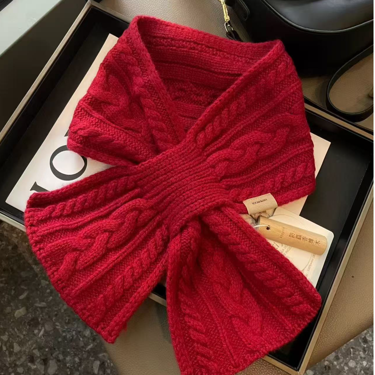 CS新款澳洲羊毛麻花交叉针织护颈围脖韩版百搭保暖小围巾85*15cm