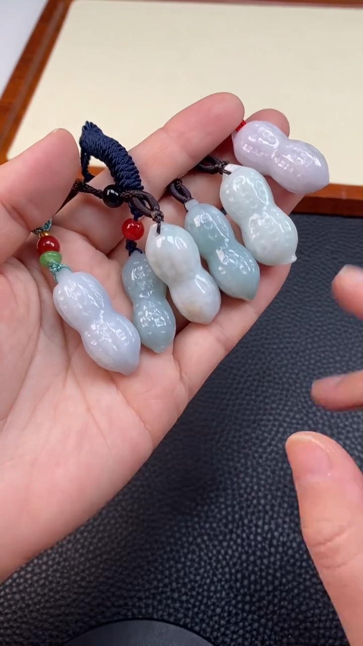 【闪购商品】翡翠颈饰未镶嵌天然A货翡翠多样性发其一