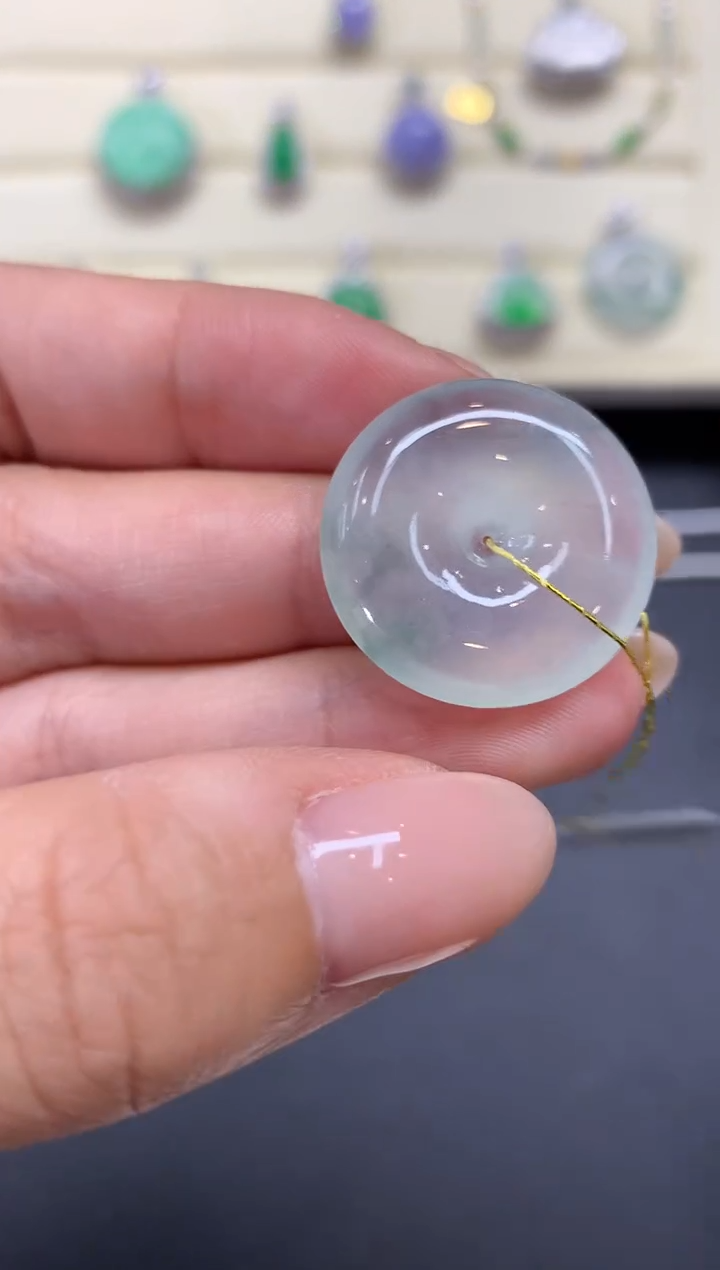 【闪购商品】翡翠颈饰未镶嵌Q666    