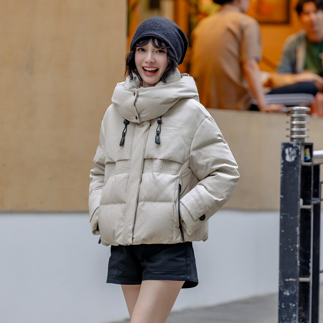 〈纪朵研〉1825时尚轻薄加厚连帽女保暖女士棉服