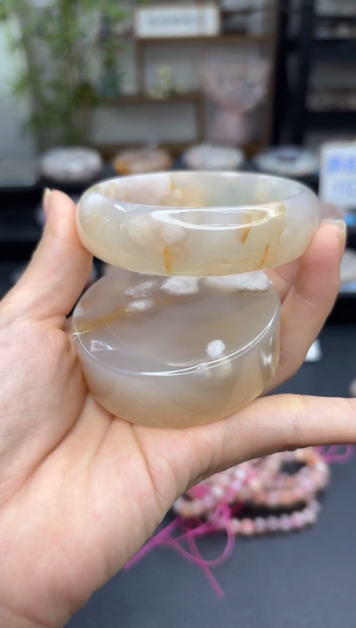 【闪购商品】石英质玉手镯未镶嵌A177(62圈赠送镯心)