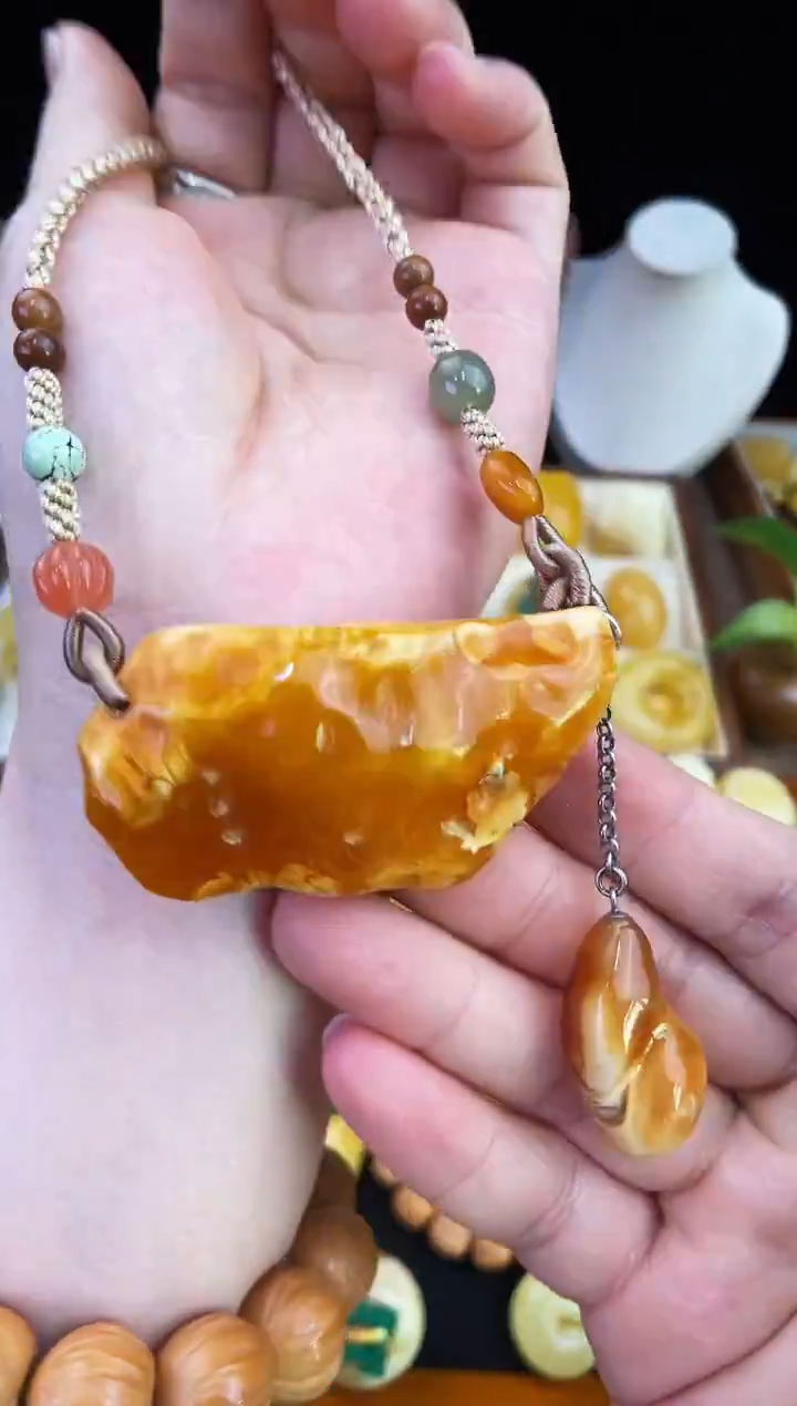 琥珀未镶嵌珠宝奇石柒月