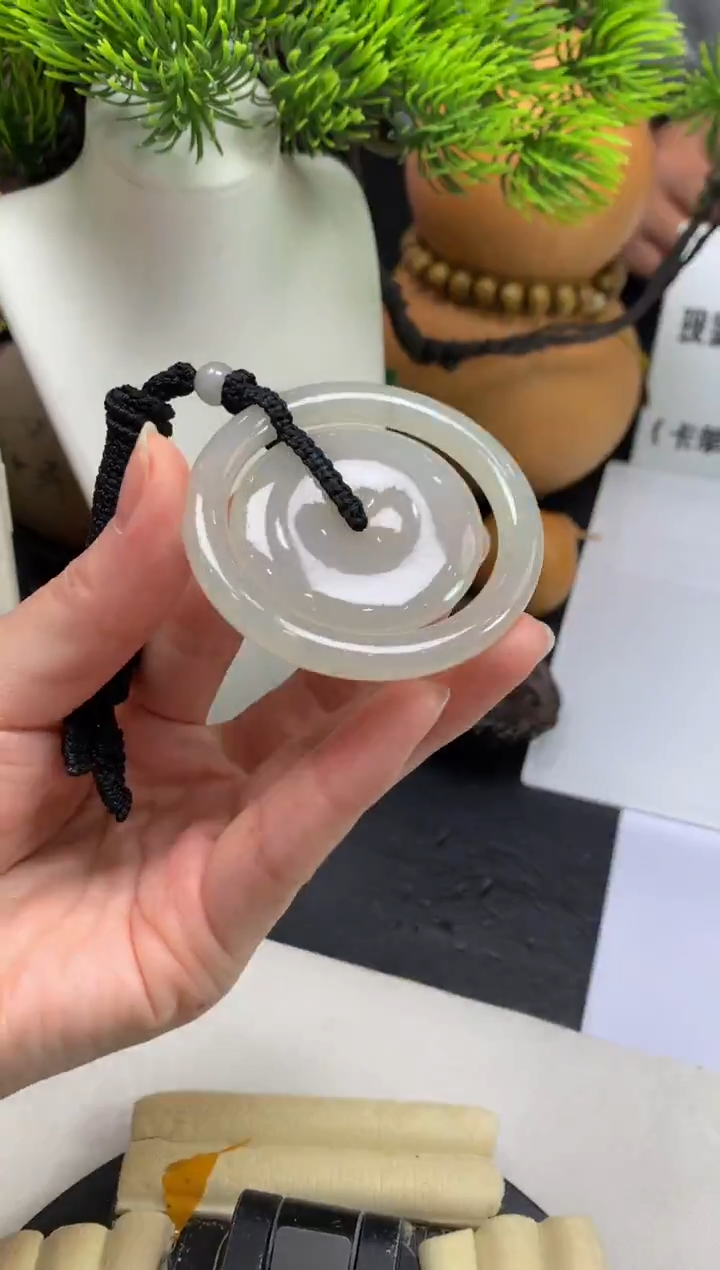 颈饰未镶嵌翡翠阿*---119727