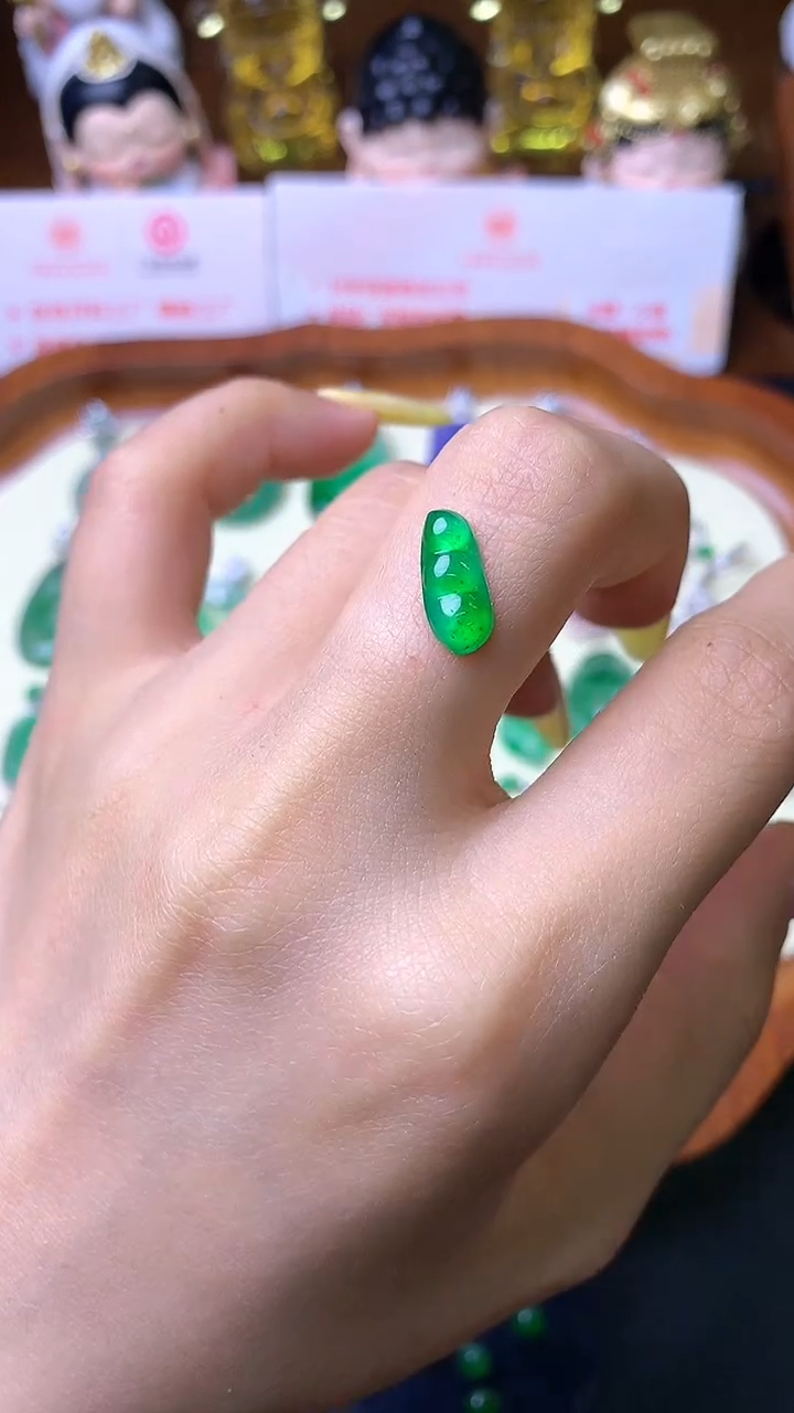 定制翡翠未镶嵌裸石