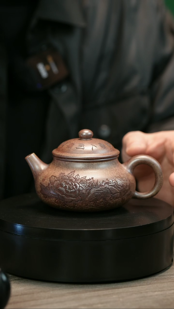 茶壶紫砂c****hH1984李琴刻绘柴烧容天