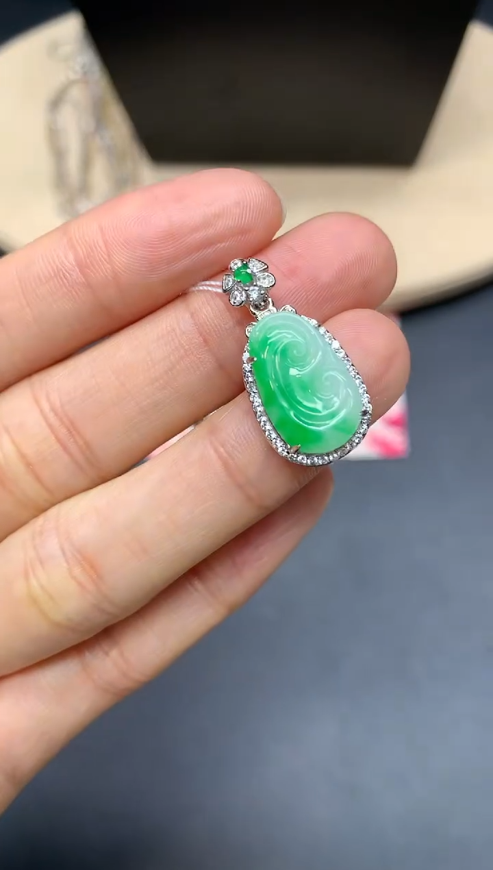 【闪购商品】翡翠吊坠(不含链)银S925镶嵌如意【无服务费】