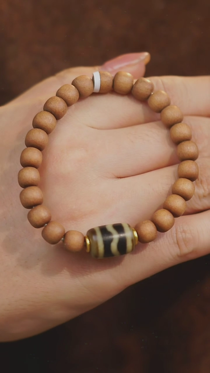 【闪购商品】玛瑙/玉髓手串未镶嵌多样性发其一