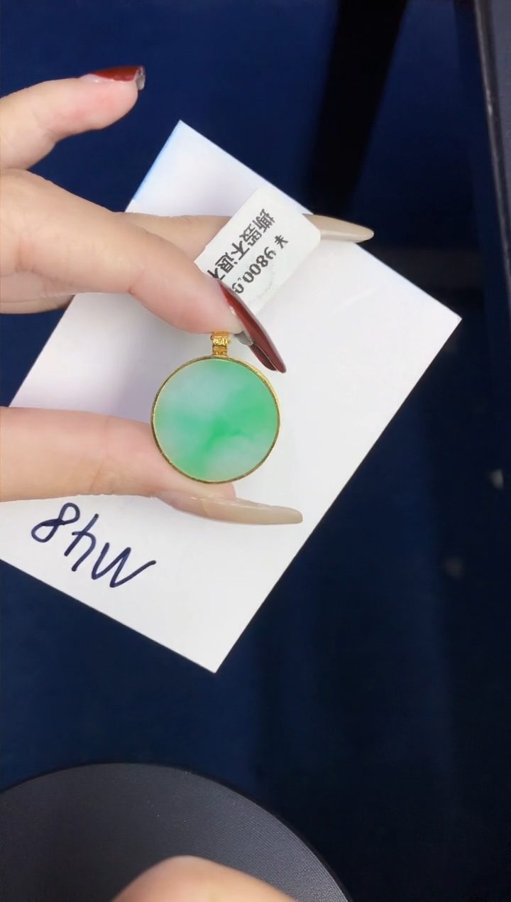 【闪购商品】翡翠颈饰18K金镶嵌0000000000