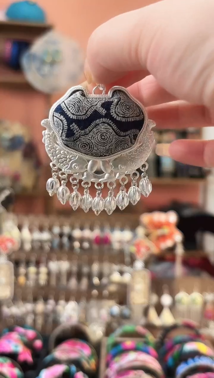 织绣艺枝独绣手工饰品49